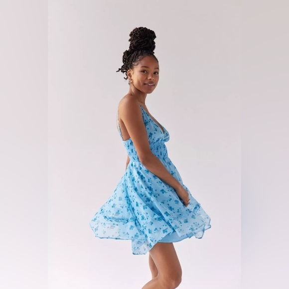 Urban Outfitters Dresses & Skirts - 🦋 Urban Outfitters Sweet Escape Strappy Blue Floral Mini Dress